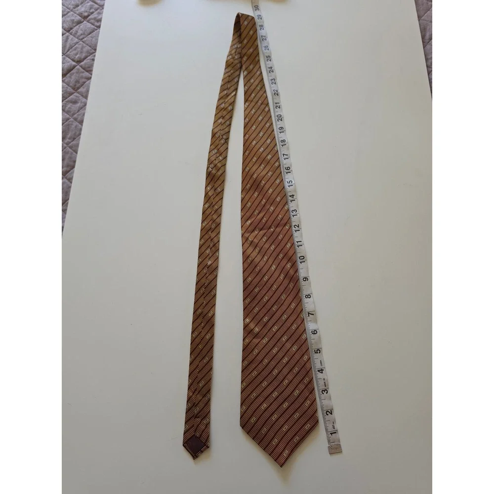 GUCCI 100% Silk Italy Preppy Old Money Maximalist‎ Geometric Striped Tan Tie